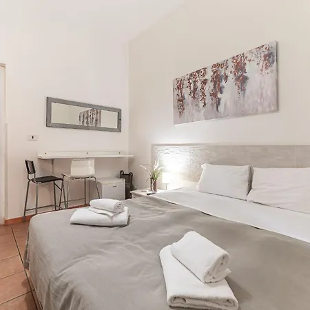 Cristel Cozy - Termini Train Station Guest house Rome