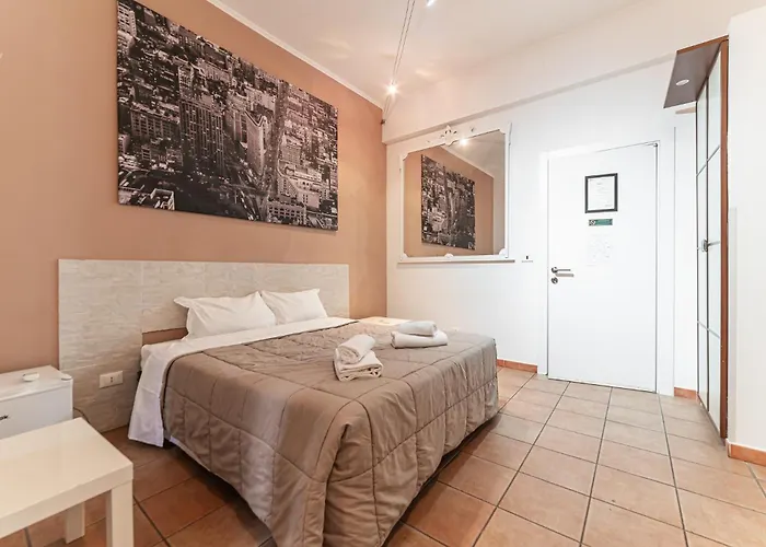 Cristel Cozy - Termini Train Station Roma